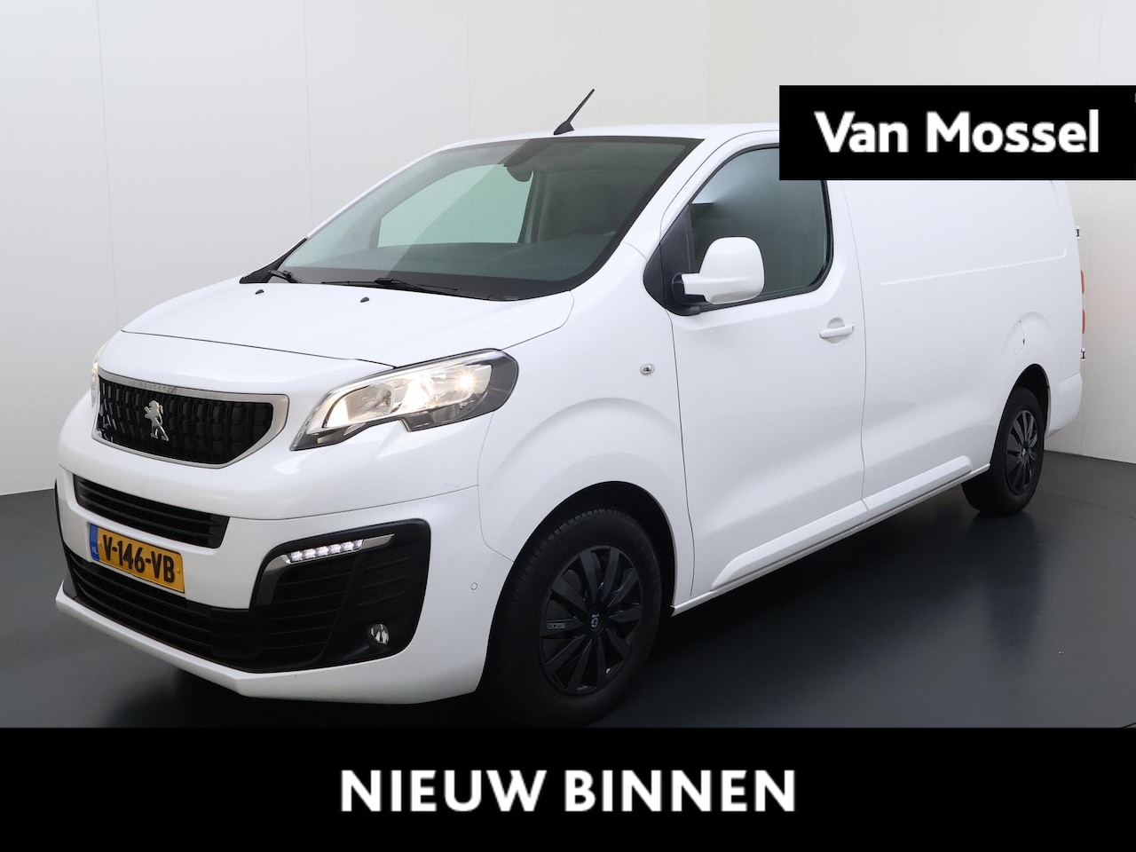 Peugeot Expert - 231S 2.0 BlueHDI 120 Premium Pack | Parkeer camera | Navigatie | Trekhaak - AutoWereld.nl