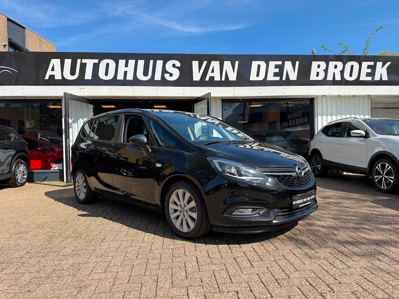 Opel Zafira - 1.4 Turbo Innovation|7Pers|DEALEROH|CAMERA|XENON|NAVI|CARPLAY|CRUISE CONTROL|LMV|NW APK - AutoWereld.nl