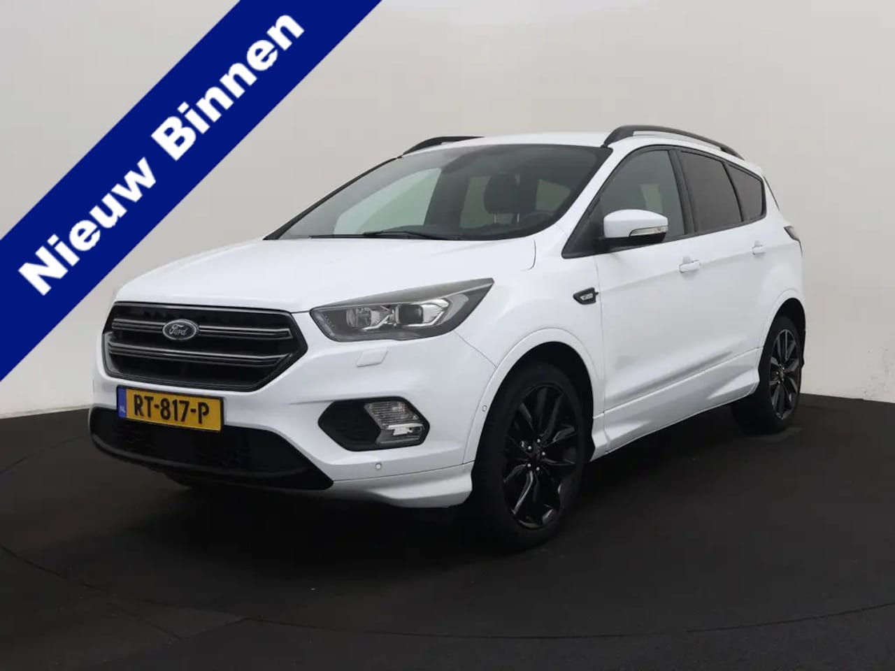 Ford Kuga - 1.5 EcoBoost ST Line Clima | Navi | Trekhaak | Camera  01-2018 62.895 KM - AutoWereld.nl