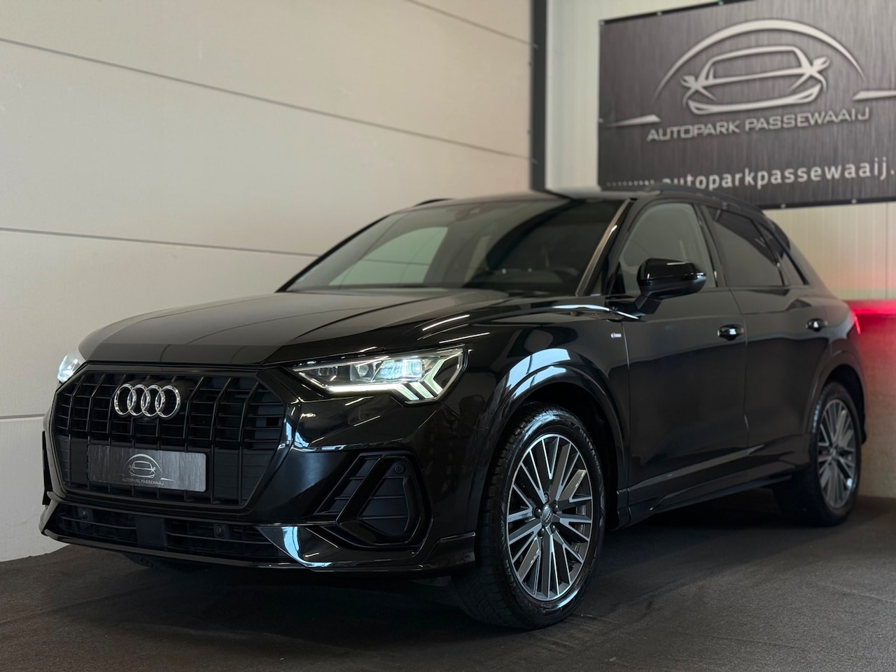 Audi Q3 - 35 TFSI 3x S-Line Pano, ACC, 360° Camera, LED, Virtual Cockpit, Navigatie, Elek Kofferklep - AutoWereld.nl