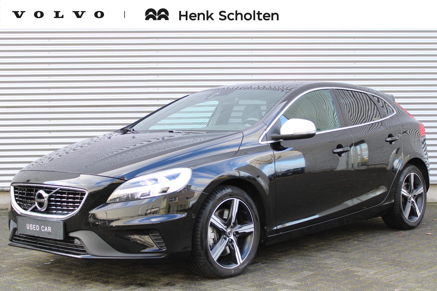 Volvo V40 - T3 Automaat Polar+ Sport | Panoramadak | Lederenbekleding | Standkachel | Harman/Kardon Au - AutoWereld.nl