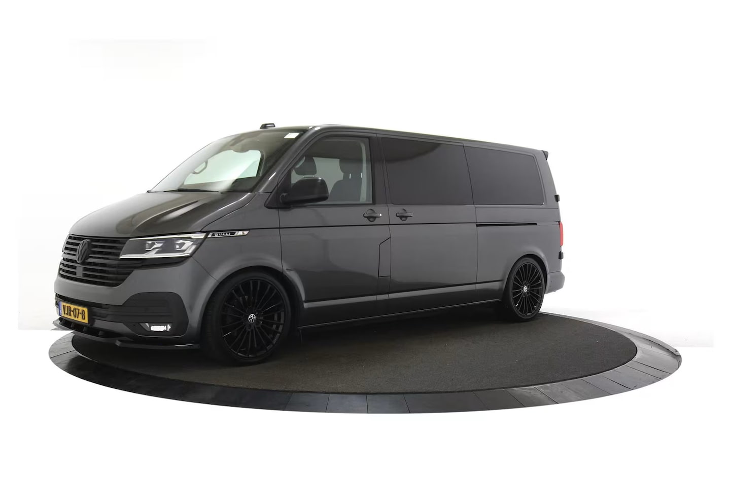 Volkswagen Transporter - 2.0 TDI L2 H1 Bulli Automaat DC (Wordt verwacht) - AutoWereld.nl