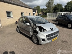 Peugeot 107 - 1.0-12V Sublime AIRCO