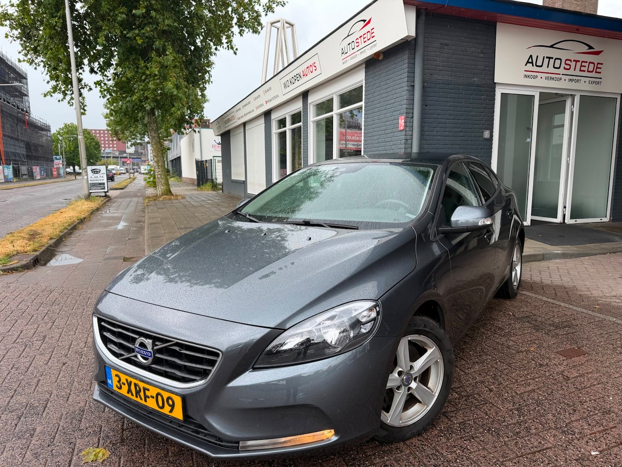 Volvo V40 - 1.6 T3 Summum AIRCO - AutoWereld.nl
