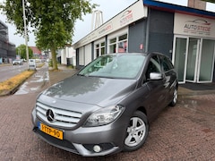 Mercedes-Benz B-klasse - 180 Ambition AUTOMAAT LEER