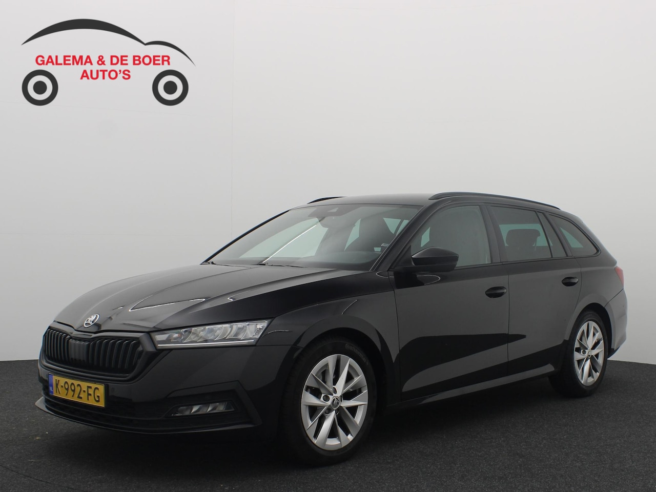 Skoda Octavia Combi - 1.0 TSI Sport Business TREKHAAK / RS-STOELEN / FULL LED / CARPLAY / NAVI / CLIMA / PDC / B - AutoWereld.nl