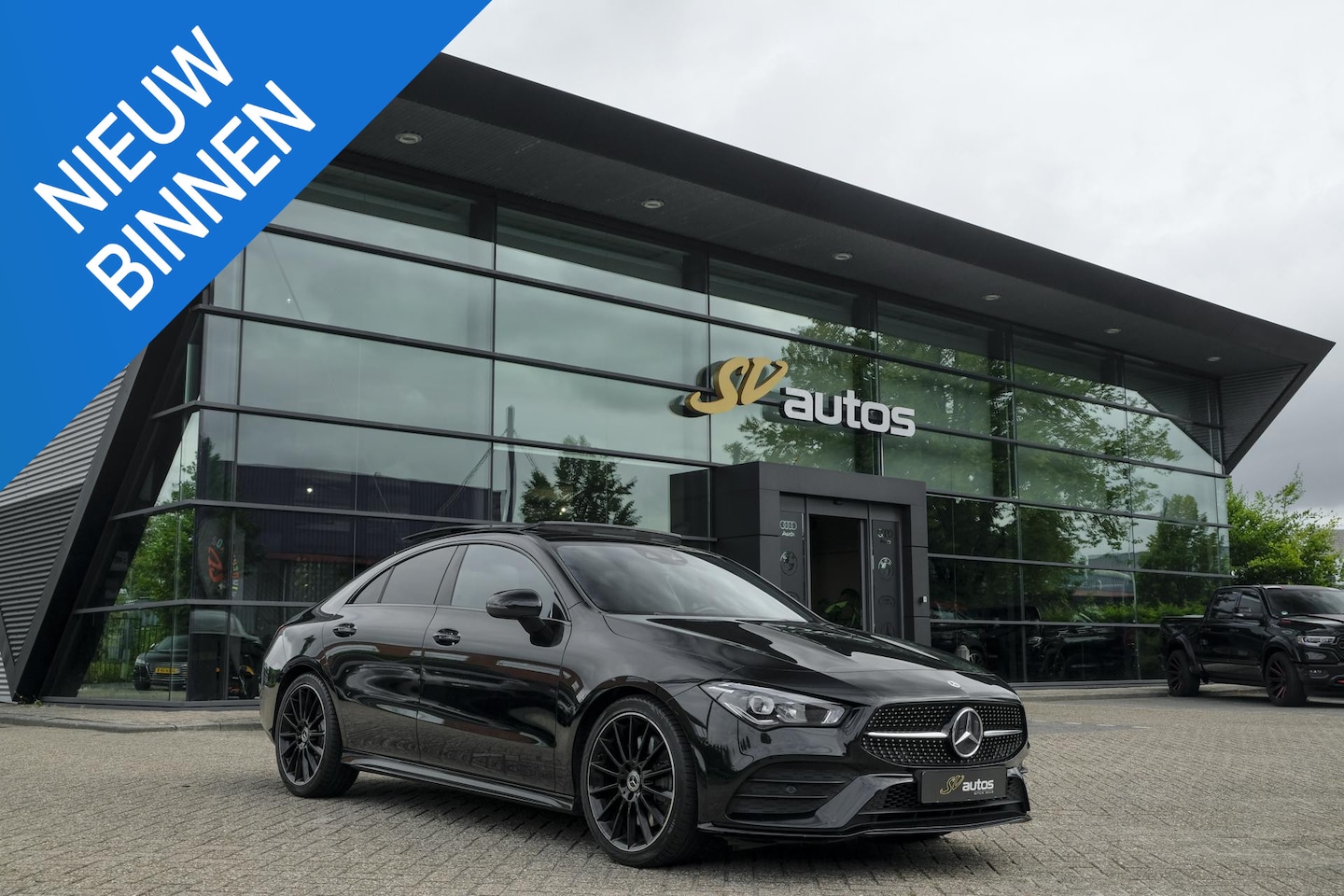 Mercedes-Benz CLA-Klasse - CLA250 AMG 224pk Panoramadak Night pakket Widescreen Sfeerverlichting 19" LMV - AutoWereld.nl