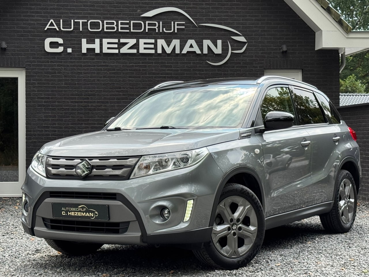 Suzuki Vitara - 1.6 High Executive 1E EIGENAAR DEALEROH AUTOMAAT NIEUWSTAAT - AutoWereld.nl