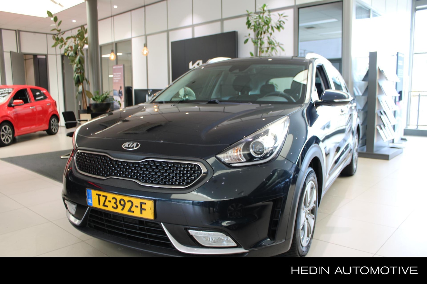 Kia Niro - 1.6 GDi Hybrid DynamicLine l Airco l Trekhaak l Navigatie l Camera l Elec-ramen l Cruise-c - AutoWereld.nl