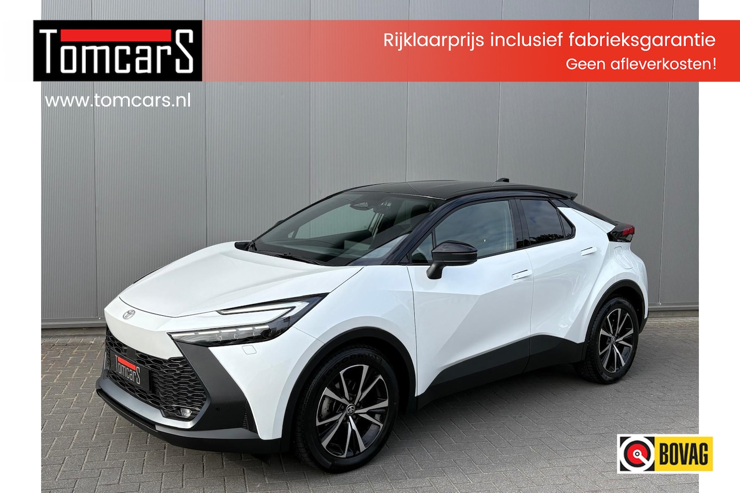 Toyota C-HR - 1.8 Hybrid 140PK First Edition Bi-Tone/Winter-pack/Gr.-navigatie/Elektr.klep/Camera/Adapt. - AutoWereld.nl