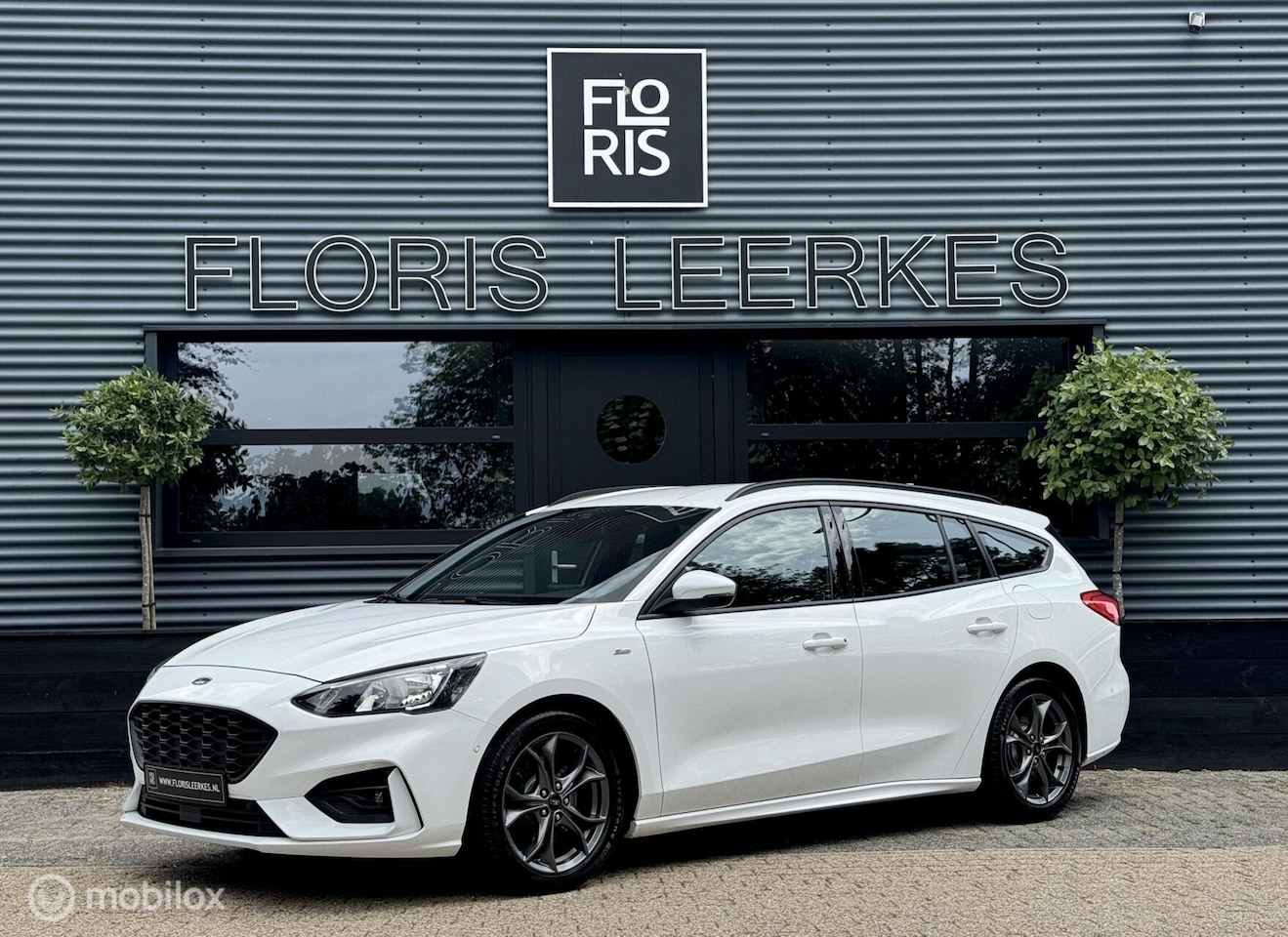 Ford Focus Wagon - 1.0 EcoBoost ST Line Business 1.0 EcoBoost ST Line Business - AutoWereld.nl