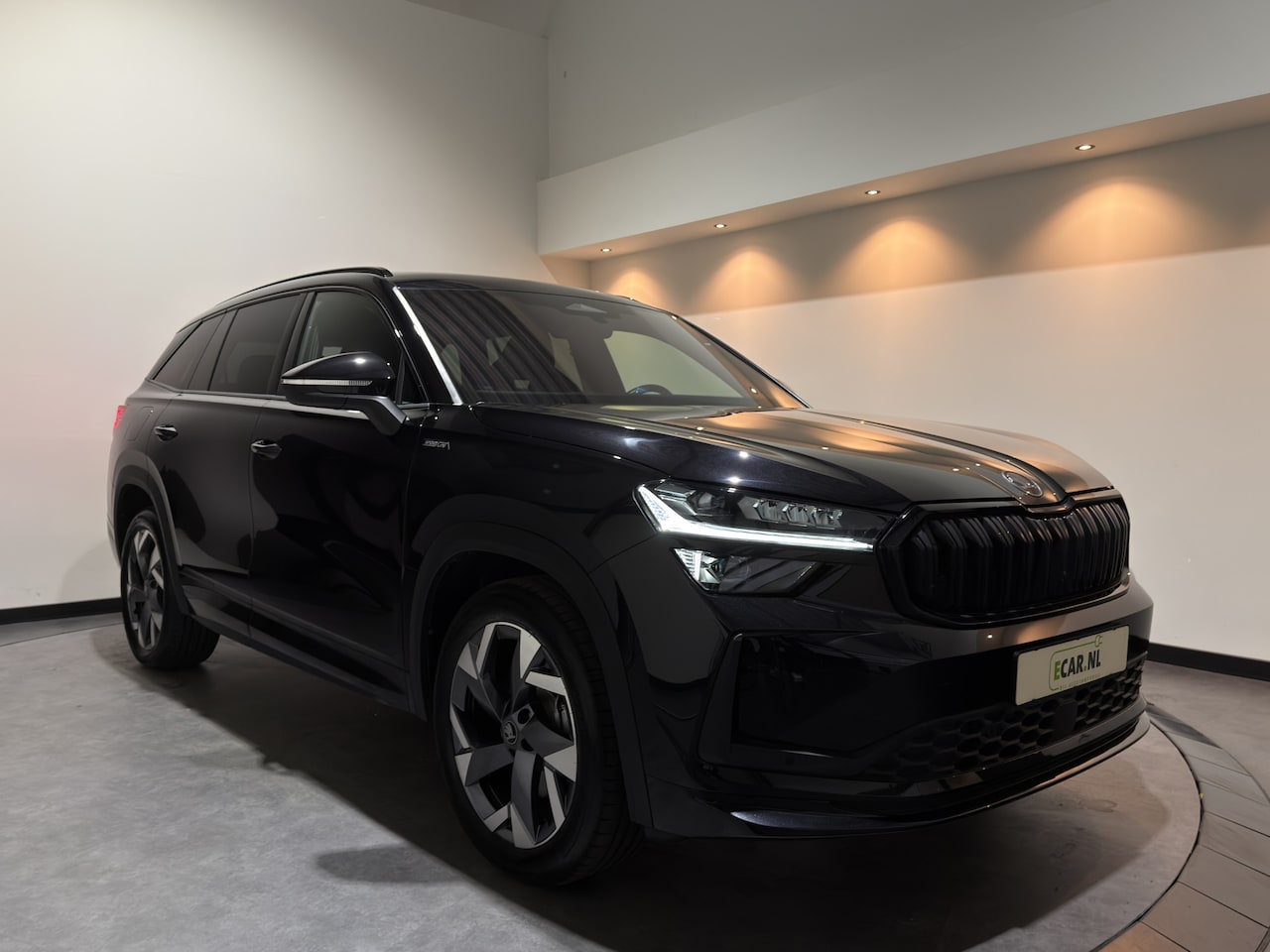 Skoda Kodiaq - 1.5 TSI PHEV Sportline | Matrix LED | ACC | LMV 19'' | - AutoWereld.nl