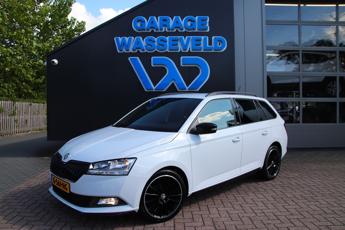 Skoda Fabia Combi - 1.0 TSI Monte Carlo NL-Auto Stoelverw/Cruise/17Inch - AutoWereld.nl