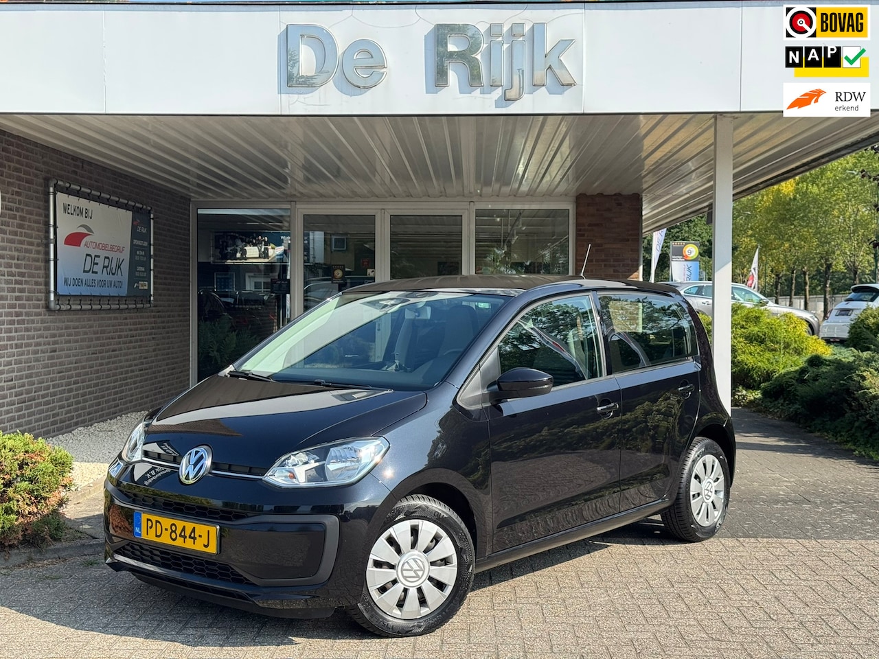 Volkswagen Up! - 1.0 BMT move up! | Airco, El. Ramen, Bluetooth, All-season banden | Dealeronderhouden | NA - AutoWereld.nl