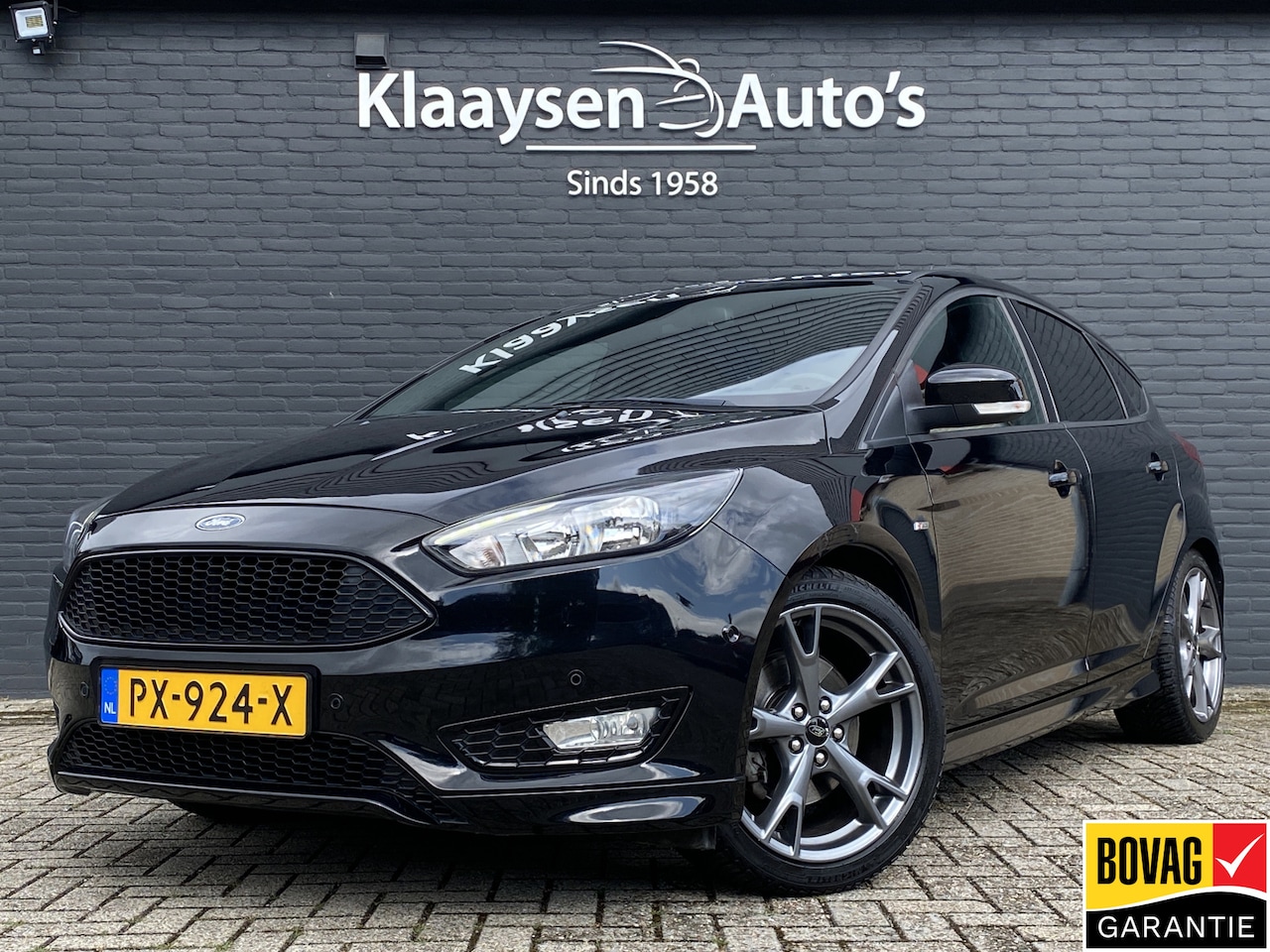 Ford Focus - 1.5 ST-Line 150 pk | navigatie | cruise control | trekhaak | all season banden | carplay | - AutoWereld.nl