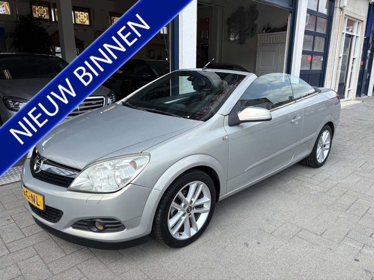 Opel Astra TwinTop - 1.8 Cosmo NL AUTO AIRCO/CRUISE/NAP - AutoWereld.nl