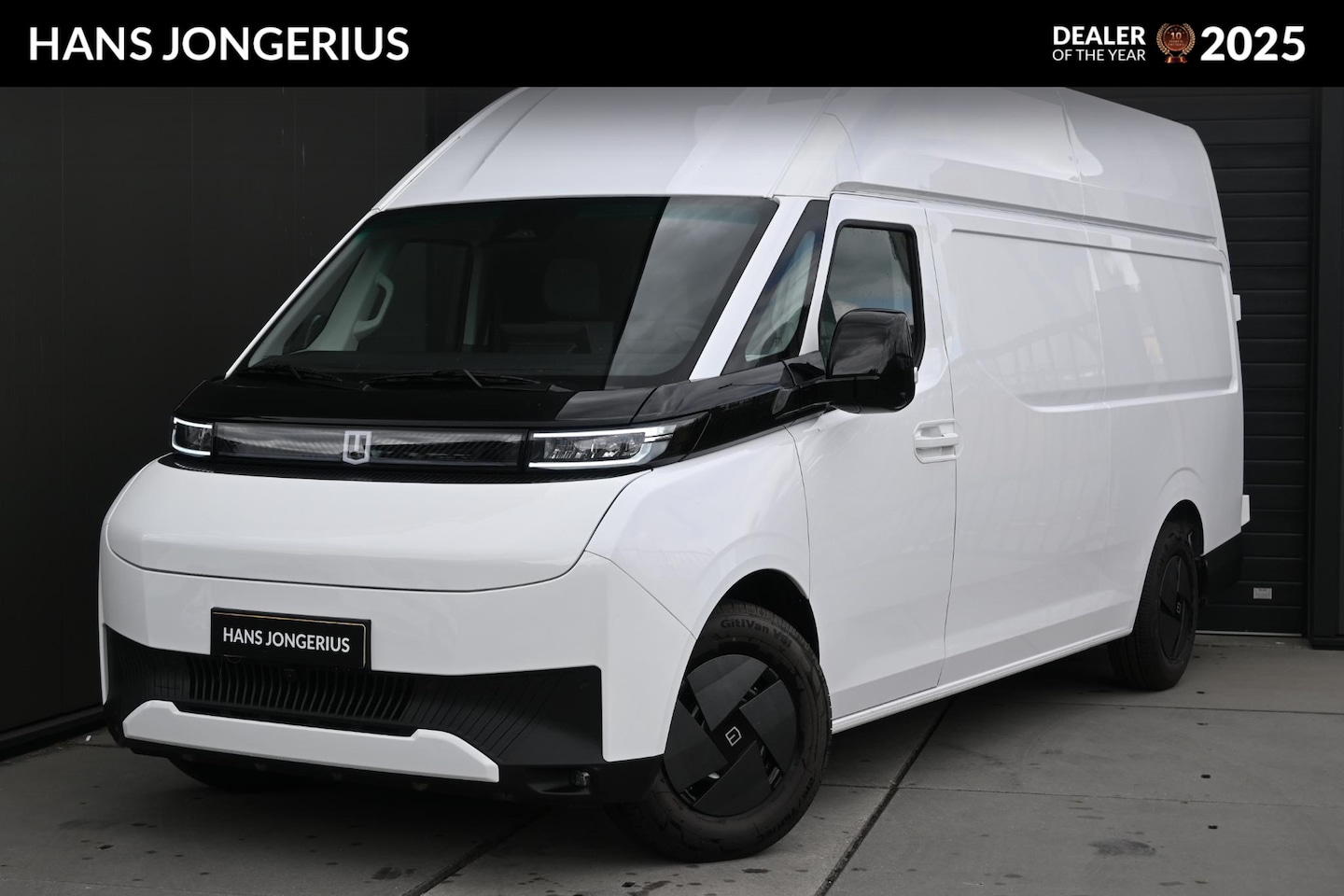 Farizon SV - L3H3 83 kWh | TREKHAAK | 360 CAMERA | STUURVERWARMING | STOELVERWARMING/VENTILATIE | LEDER - AutoWereld.nl