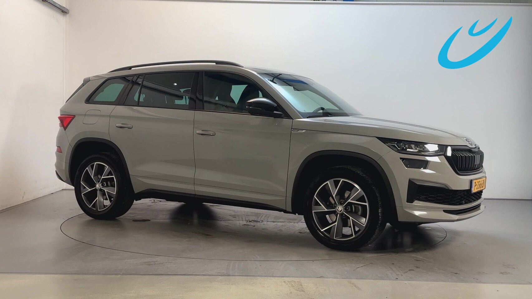 Skoda Kodiaq - 1.5 TSI Sportline Business 7p. Stoelverwarming Camera Navigatie Virtual Cockpit - AutoWereld.nl