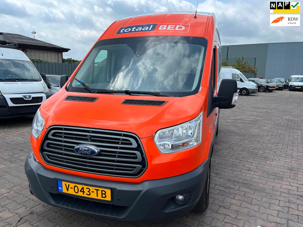 Ford Transit - 350 2.0 TDCI L3H2 Trend SCHADEAUTO! - AutoWereld.nl