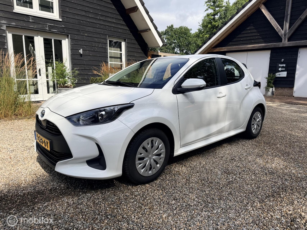 Toyota Yaris - 1.5 Hybrid Active 1.5 Hybrid Active - AutoWereld.nl