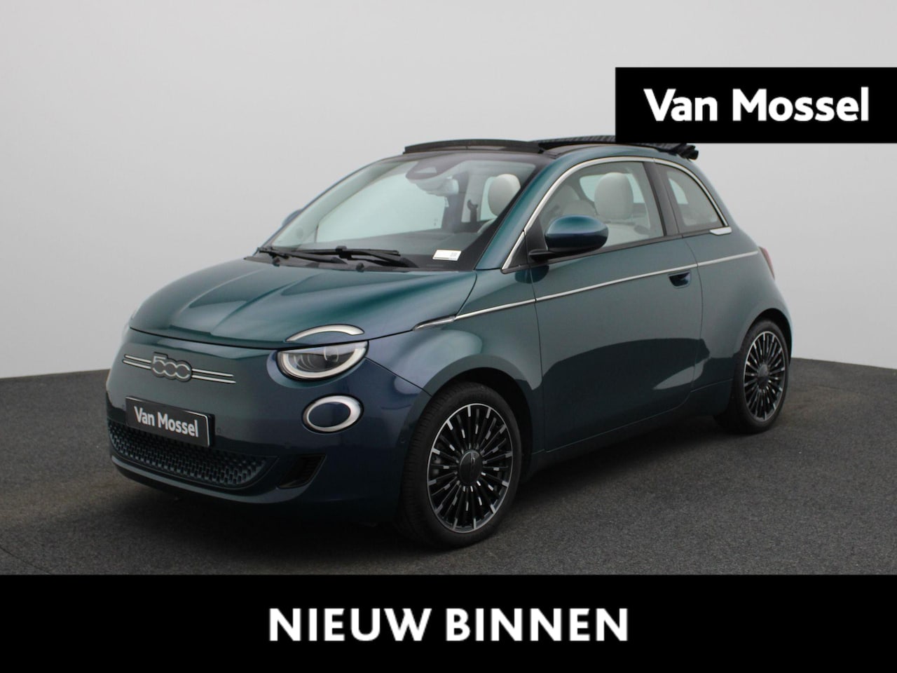 Fiat 500 C - 500e 42 kWh La Prima | WORDT VERWACHT | APPLE CARPLAY - ANDROID AUTO | NAVIGATIE | STOELVE - AutoWereld.nl