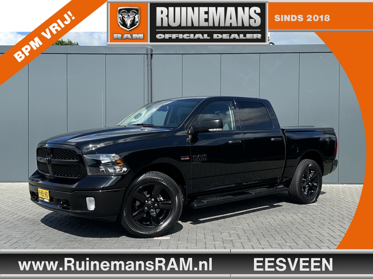 Dodge Ram 1500 - 5.7 V8 CLASSIC NIGHT 4x4 / PRINS LPG / BPM VRIJ / CAMERA / NAVI / 3.5T TREKHAAK / ECC / CR - AutoWereld.nl