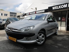 Peugeot 206 - 1.4 XS Premium / Airco / Elektrische ramen / Centrale deurvergrendeling