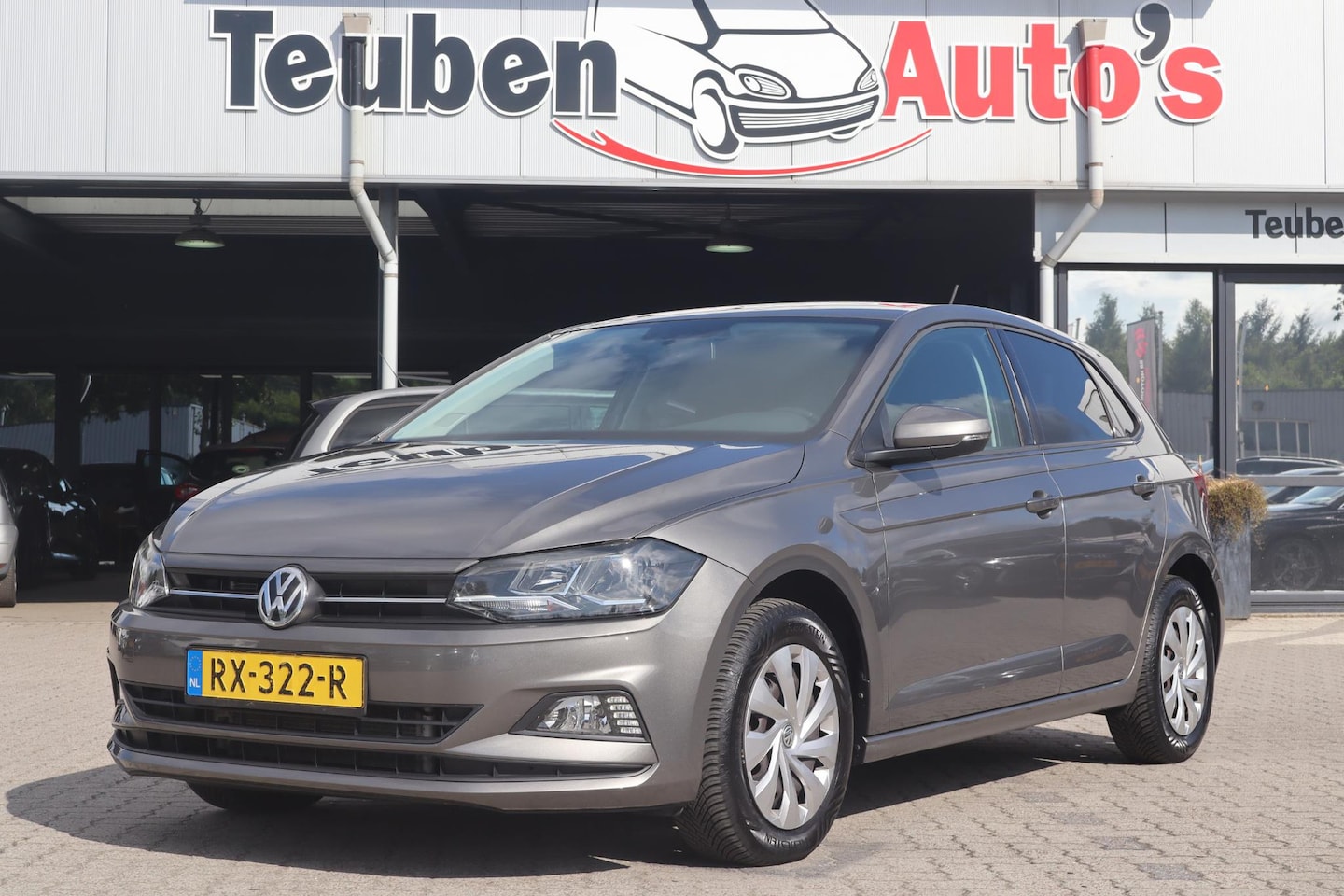 Volkswagen Polo - 1.6 TDI Comfortline | Apple Carplay/Android Auto | Cruise control Adaptive | Navigatiesyst - AutoWereld.nl