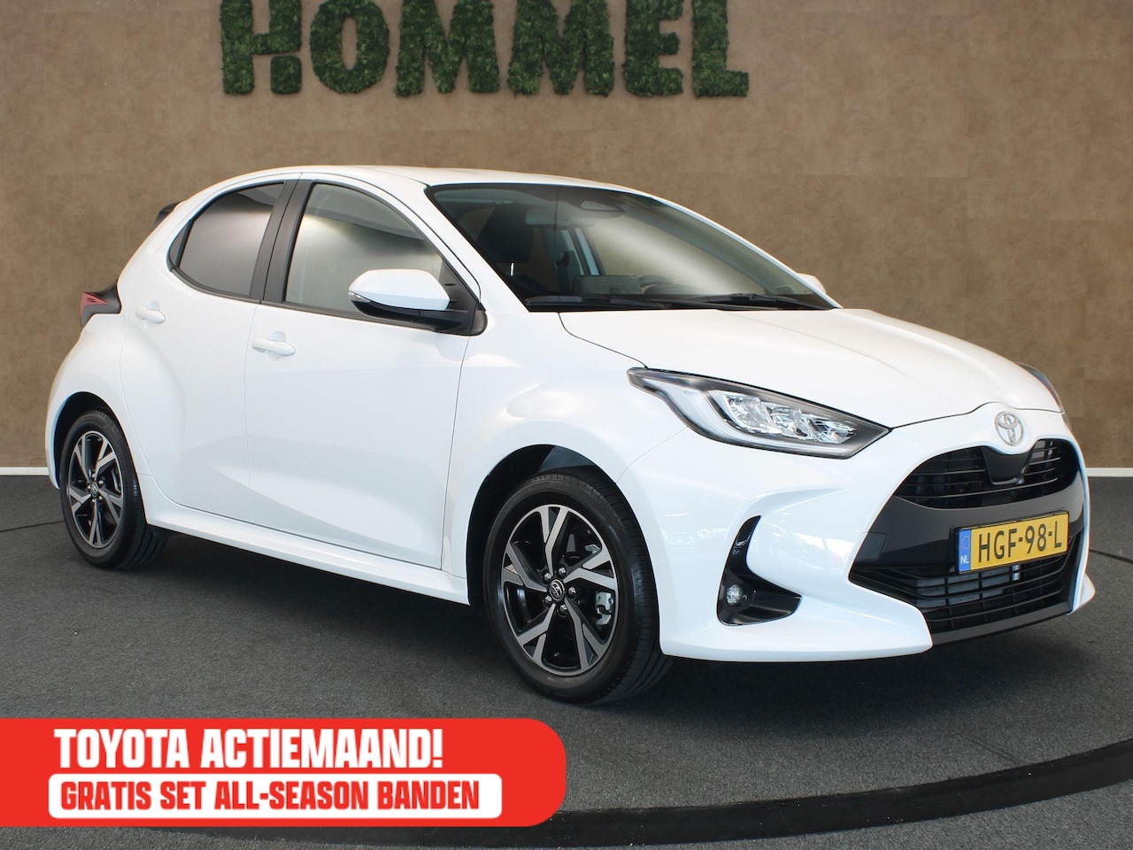 Toyota Yaris - 1.5 Hybrid 115 Dynamic - ORIGINEEL NEDERLANDSE AUTO - AFKOMSTIG VAN 1E EIGENAAR - NAVIGATI - AutoWereld.nl