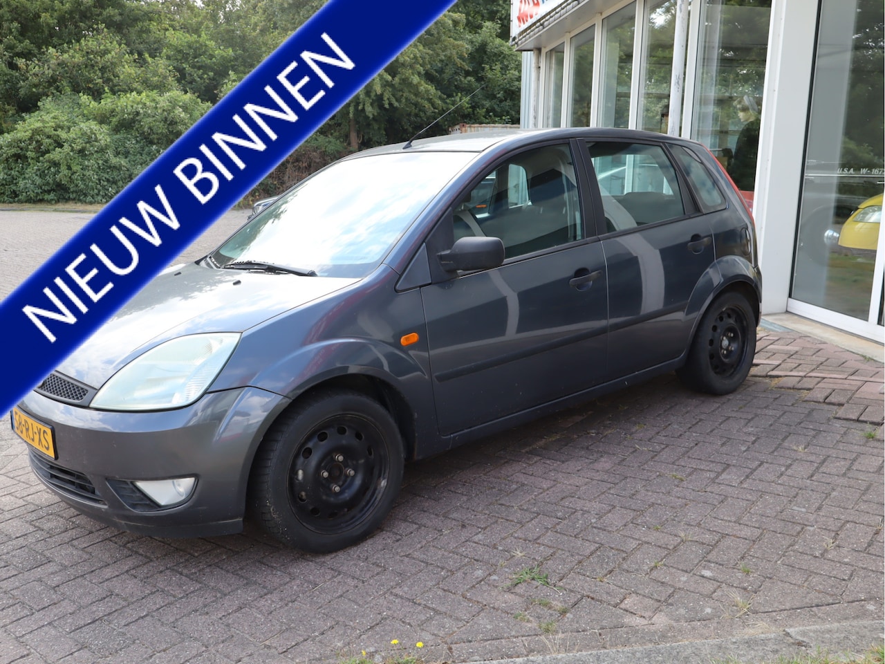 Ford Fiesta - 1.4-16V Futura 5 Deurs! - AutoWereld.nl