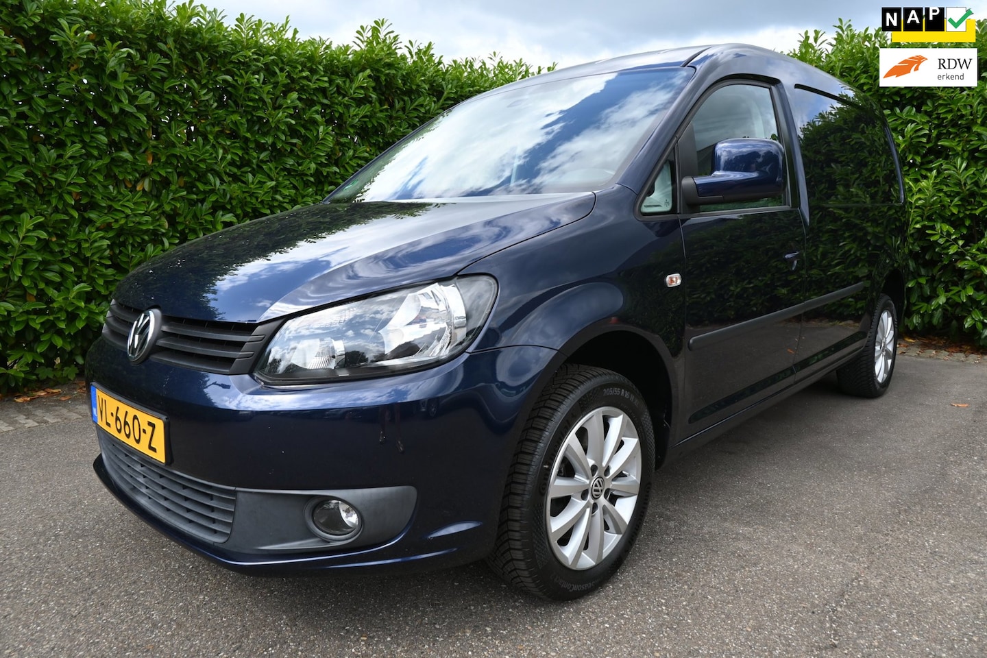 Volkswagen Caddy Maxi - 2.0 TDI BMT. Origineel Nederlandse auto met NAP. - AutoWereld.nl