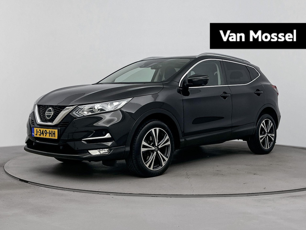 Nissan Qashqai - 1.3 DIG-T N-Connecta 140PK | Panoramadak | Navigatie | 360 Graden Camera | Climate Control - AutoWereld.nl