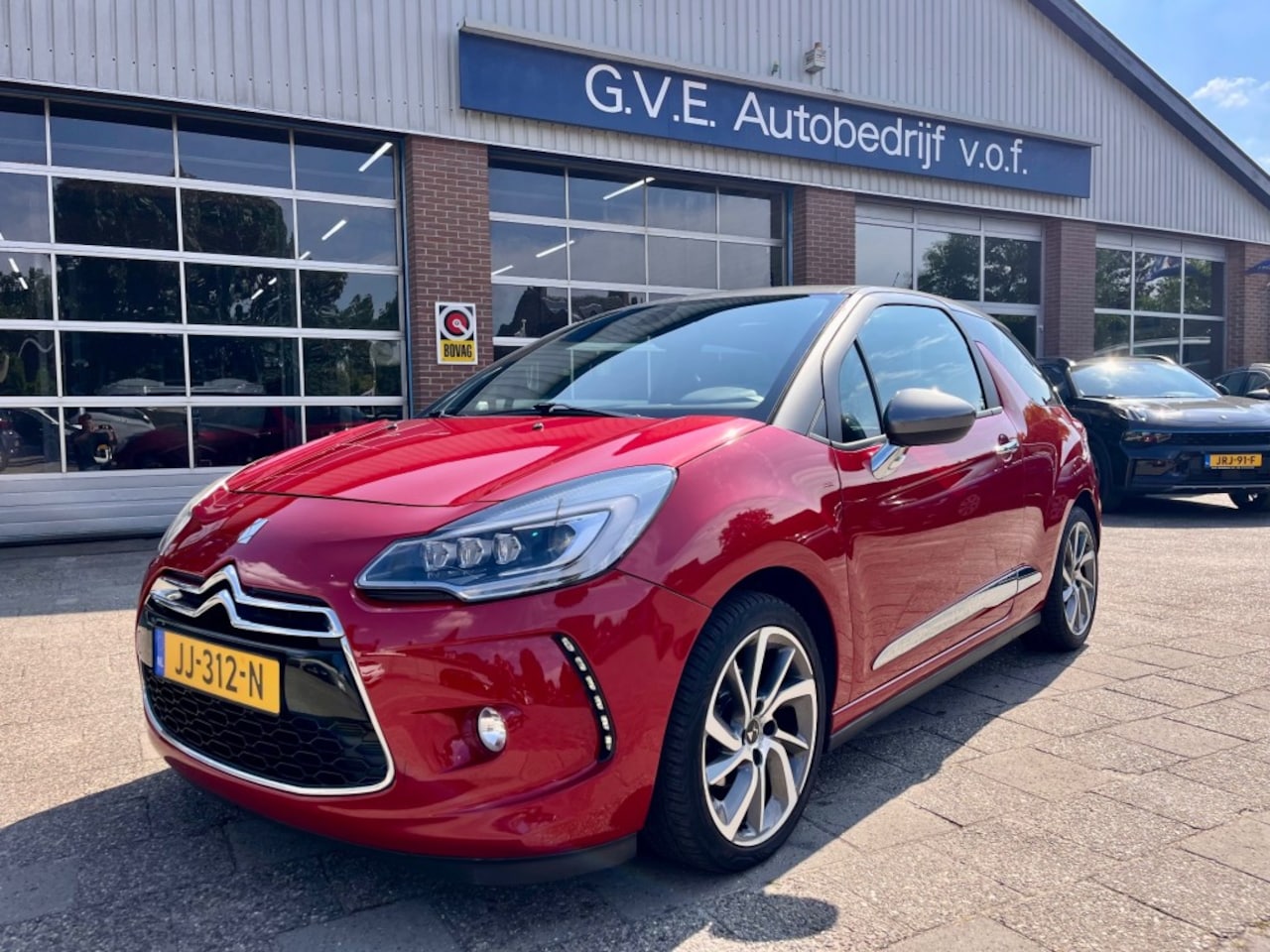 Citroën DS3 - 1.2 So Chic. AUTOMAAT NAP LOGISCH - AutoWereld.nl