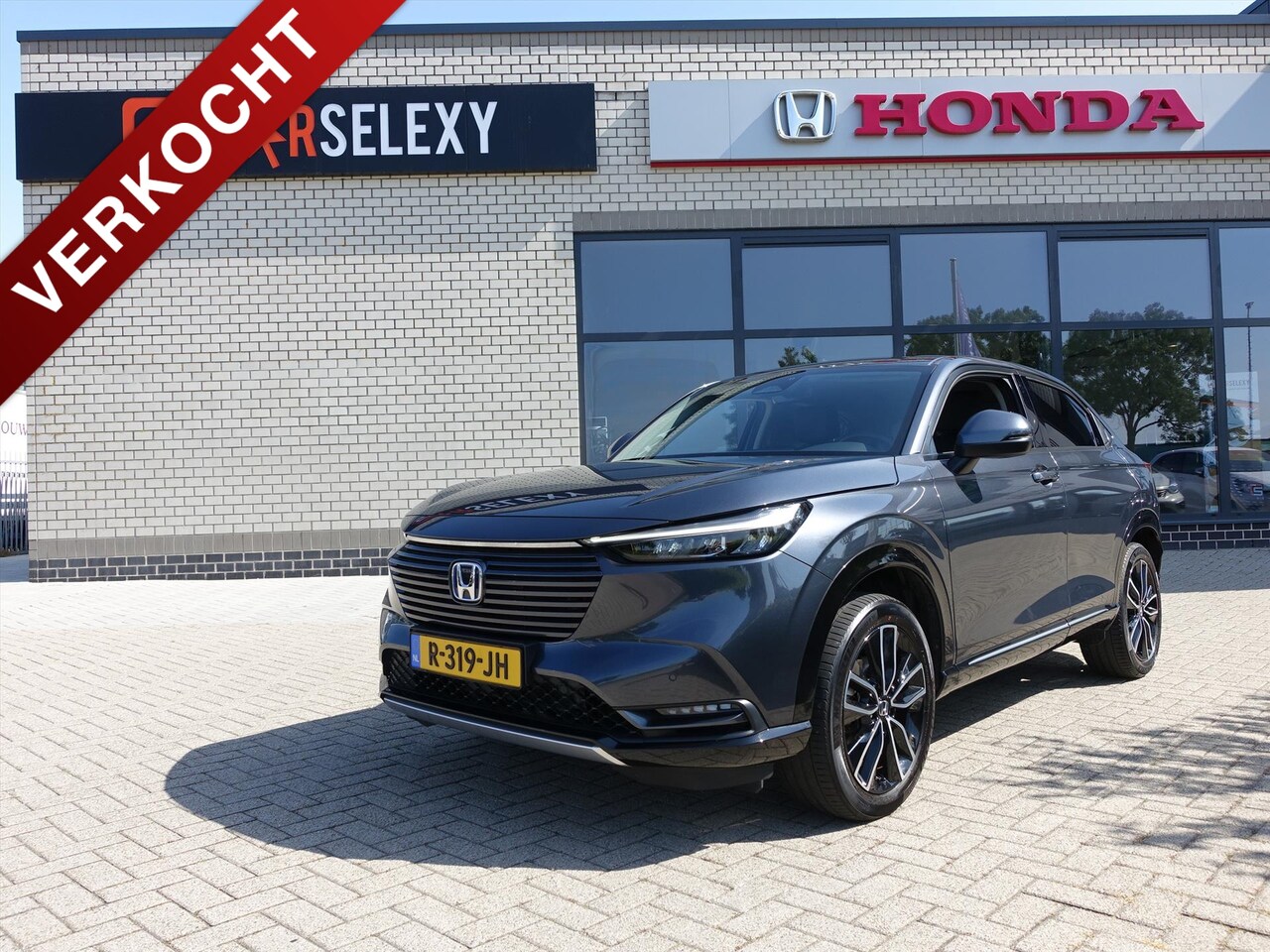 Honda HR-V - 1.5 i-MMD 131pk CVT Advance Privacy Glas en Afneembare Trekhaak en Zwart Dak en Spiegels - AutoWereld.nl