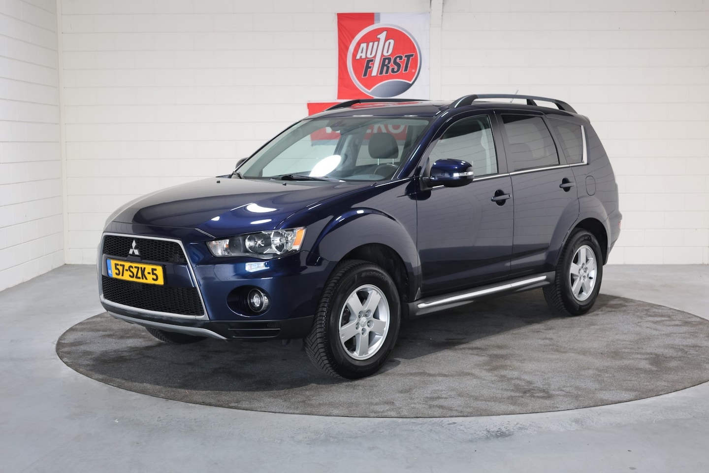 Mitsubishi Outlander - 2.0 Intro Edition 2.0 Intro Edition, Automaat, NL auto, 1Eig, Boekjes, Keurige verzorgde auto - AutoWereld.nl