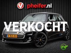 MINI Electric - Yours 33 kWh SOH 96% Panoramadak/ Harman-Kardon/ Navigatie/ Camera/ Leer/ Full led/ Stoelv