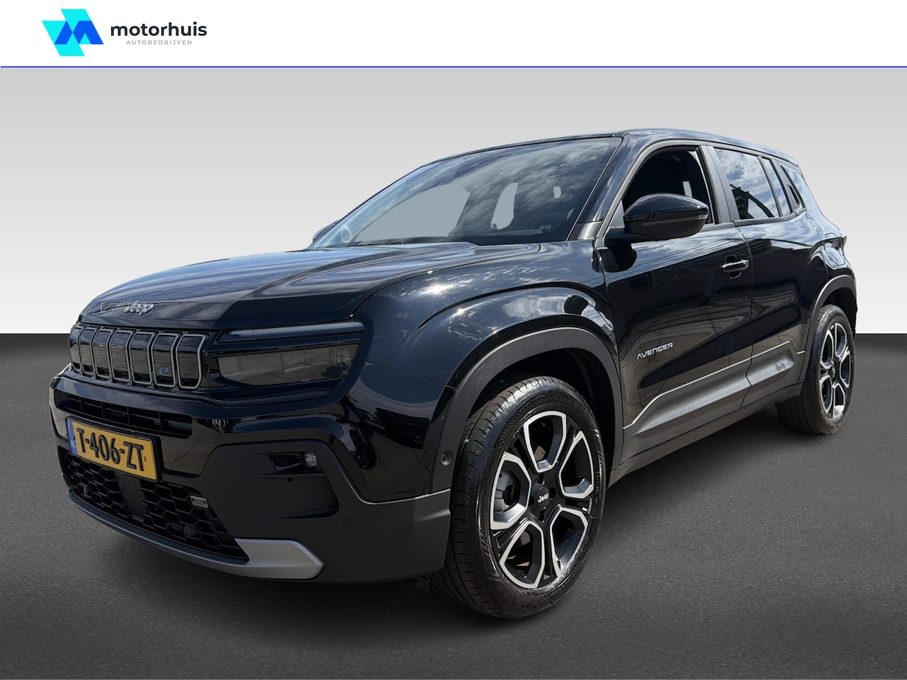 Jeep Avenger - Black Edition 54 kWh | Achteruitrijcamera | Airco (automatisch) | Apple Carplay/Android Au - AutoWereld.nl