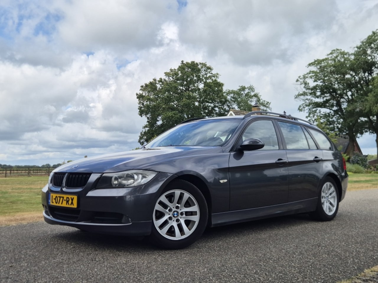 BMW 3-serie Touring - 320i Business Line 320i Business Line - AutoWereld.nl