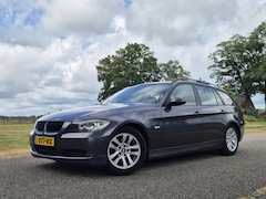 BMW 3-serie Touring - 320i Business Line