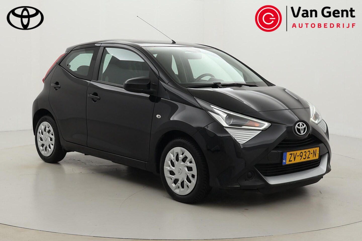 Toyota Aygo - 1.0 VVT-i x-play limited | Apple Carplay / Android Auto | Airco | Camera | Bluetooth | All - AutoWereld.nl