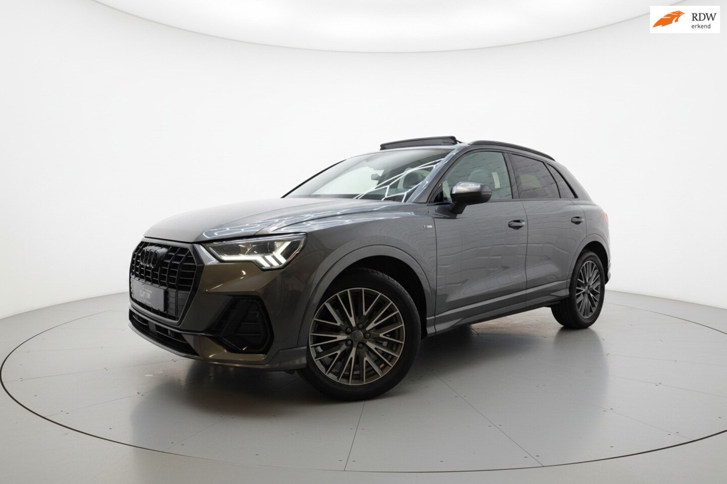 Audi Q3 - 40 TFSI quattro 2x S LINE PANO VIRTUAL LEER LED SFEER - AutoWereld.nl