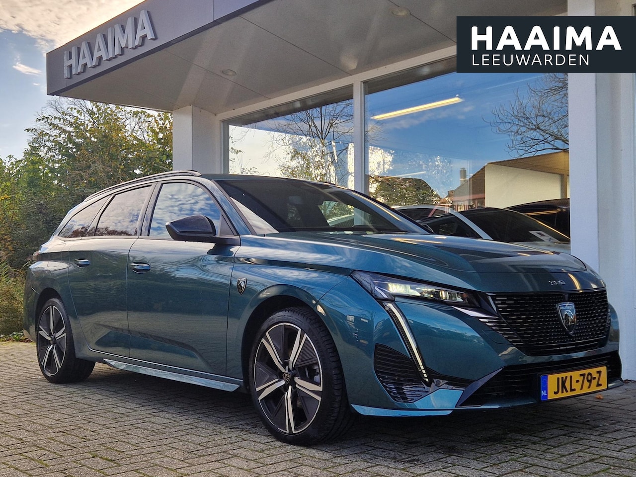Peugeot 308 SW - 1.2T 130pk Automaat GT | Climate & Adaptive Cruise Control | Navigatie | Camera | AppleCar - AutoWereld.nl