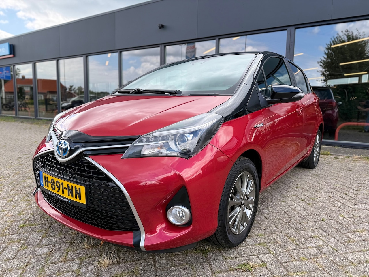 Toyota Yaris - 1.5 Hybrid Dynamic Bi-Tone 1.5 Hybrid Dynamic Bi-Tone - AutoWereld.nl