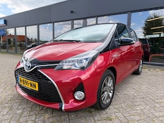 Toyota Yaris - 1.5 Hybrid Dynamic Bi-Tone