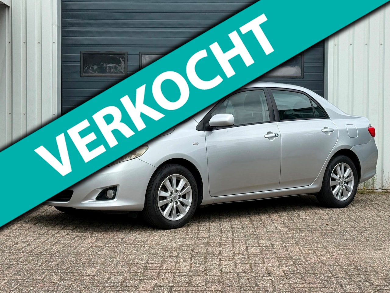 Toyota Corolla - 1.6-16V Luna NAVI / CRUISE / PDC / NAP - AutoWereld.nl