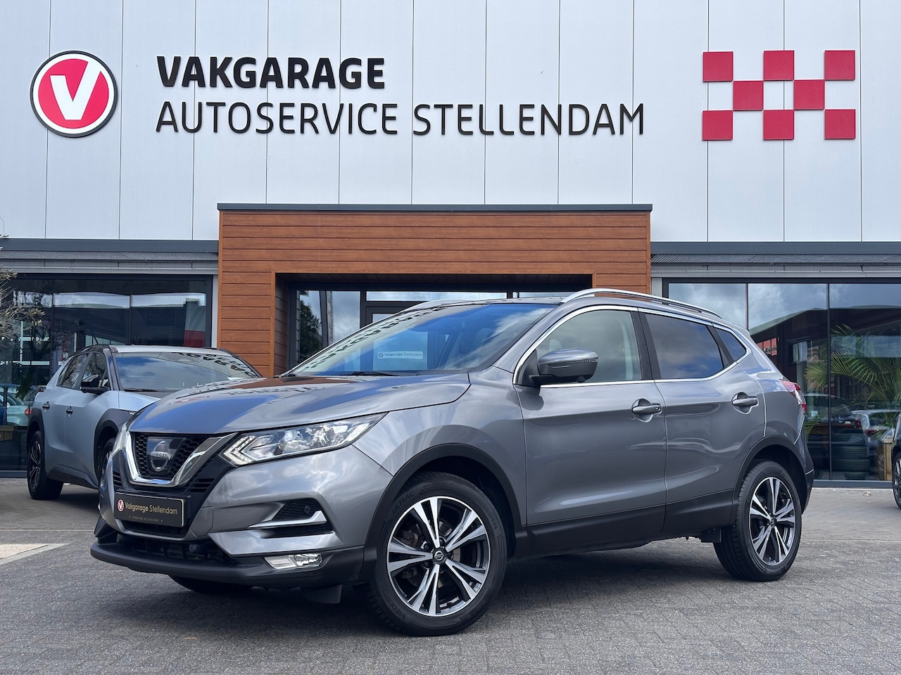 Nissan Qashqai - 1.2 Tekna|Panodak|Elektr stoel|Stoelverw|360 camera|Cruise Control|Navi - AutoWereld.nl