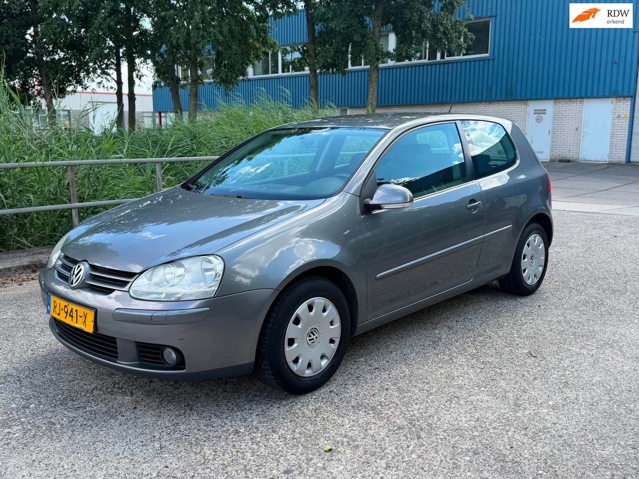 Volkswagen Golf - 1.4 Trendline Airco! PDC! Grootscherm! - AutoWereld.nl