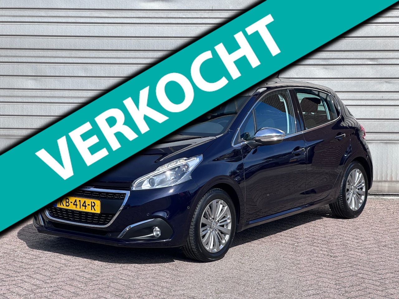 Peugeot 208 - 1.2 PureTech 110pk Allure|Camera|Panorama|Navigatie - AutoWereld.nl