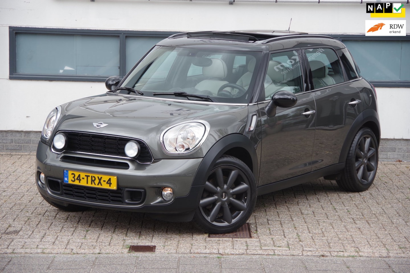 MINI Countryman - 1.6 Cooper S Pepper |NL Auto|1e eigenaar|Dealer onderhouden| - AutoWereld.nl