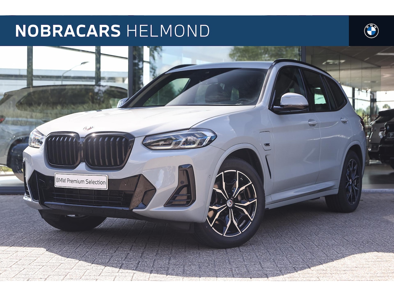 BMW X3 - xDrive30e High Executive M Sport Automaat / Trekhaak / Sportstoelen / Laserlight / Head-Up - AutoWereld.nl